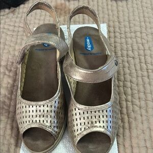 Wolky Women's Gold Sandals